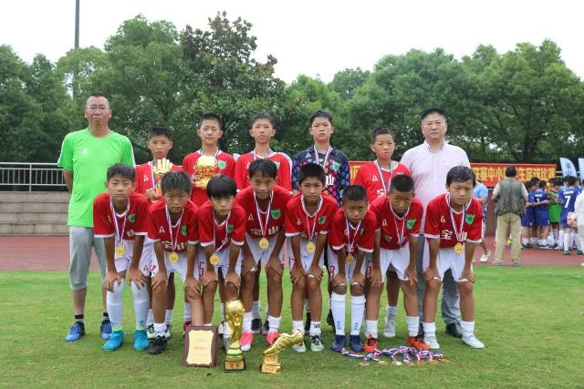 组图：世界杯-英格兰VS阿根廷 贝林厄姆踩场
